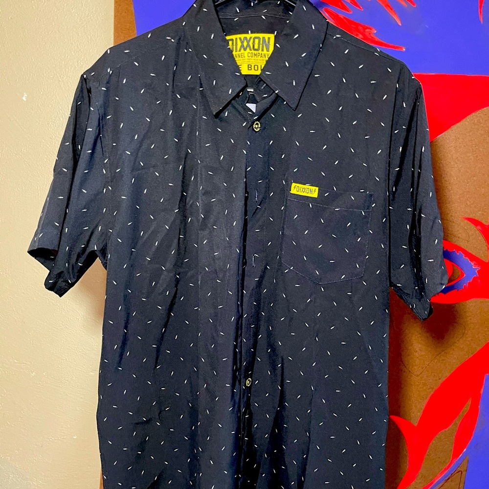 Mens Dixxon short sleeve button up shirt size L black w/ white lightning bolts.